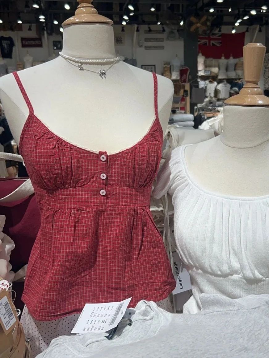 Kırmızı Ekose Düğmeler Tankı Ş - Elastic Lace Trim incelemesi ve fiyatı
